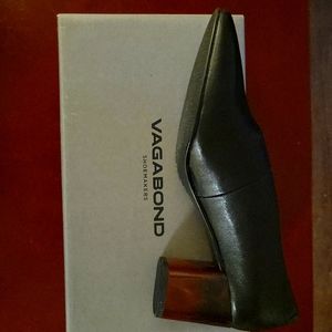 Vagabond tortoise heels